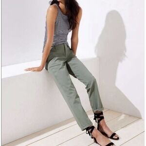 LOFT Girlfriend Chino Pants Womens 8 Green Olive Slim Through Hip Casual NWT